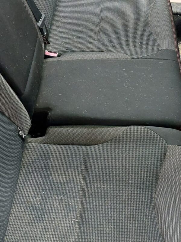 Kemijsko čišćenje sjedala u autu